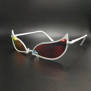 Сонцезахисні окуляри Дофламінго з аніме One Piece.